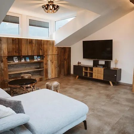 Panorama Edelweiss Apartment *